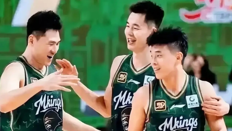 都走吧，别打了！随着同曦2分惜败上海大鲨鱼，看完比赛我发现这3大本土之星真的可以