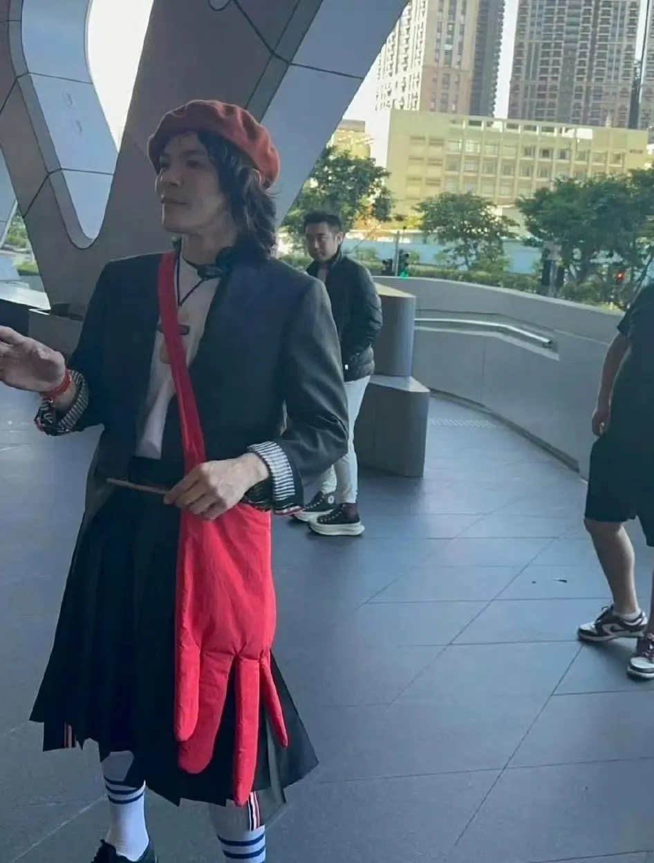 你喜欢这样的向佐吗？？？