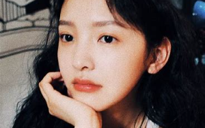 这个圈内出了名的白富美竟然是扶弟魔……