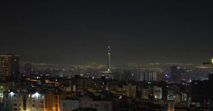 以色列用战机打击伊朗的目标，那要不就是飞跃约旦、伊拉克的领空，要不就要飞越沙特阿