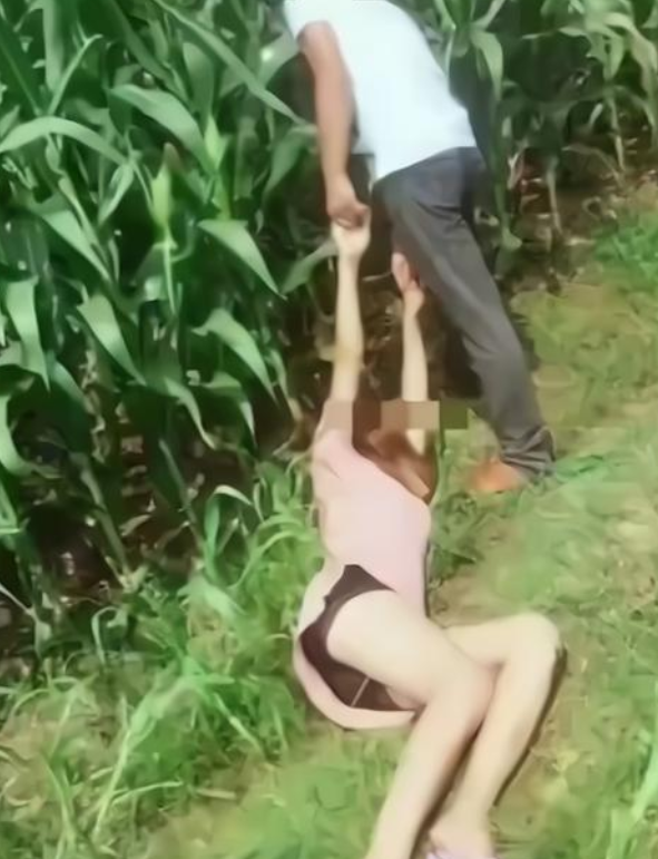 重庆，一怀孕5周的女子在独自散步时，遭到一小伙劫财，之后小伙见色起意强行与女子发