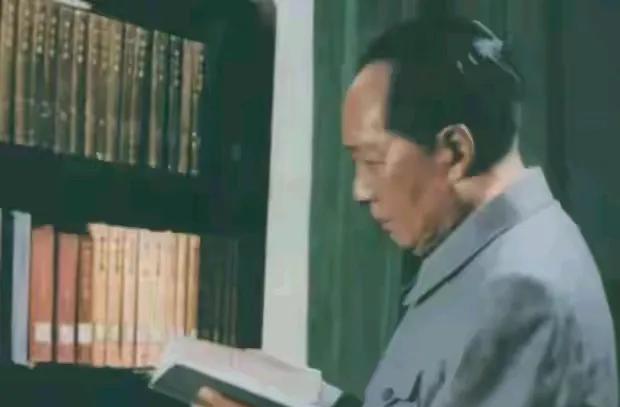 太震惊啊！四渡赤水出神兵今天终于看懂了，毛主席的千古经典之作，我看了无数遍，第一