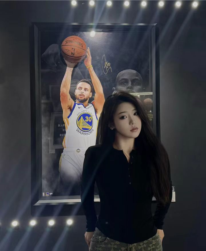 我是NBA巨星库里的球迷，你也喜欢他吗