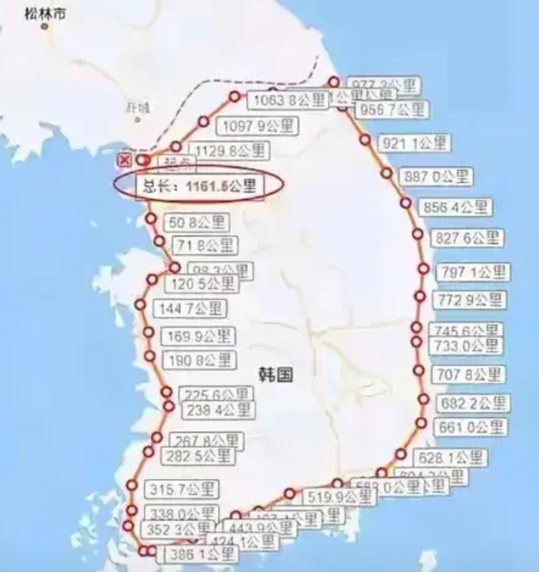 一位韩国青年为了庆祝自己的毕业盛典，决定驾驶私家车踏上一场全国自驾游。历经三天，