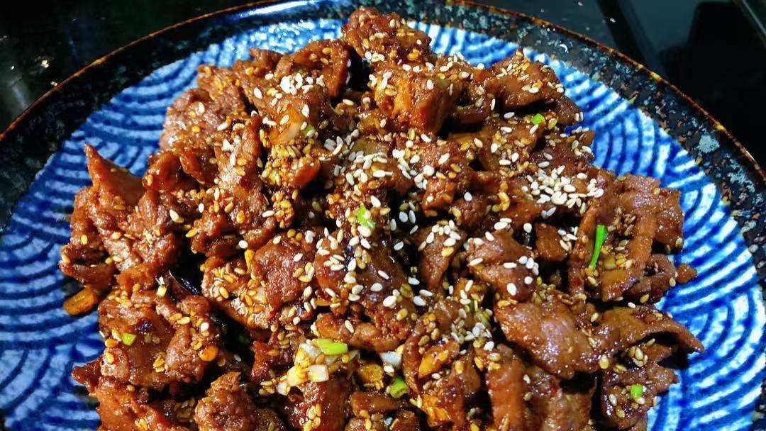 《手残党福音！超简单的又香又嫩小炒牛肉》