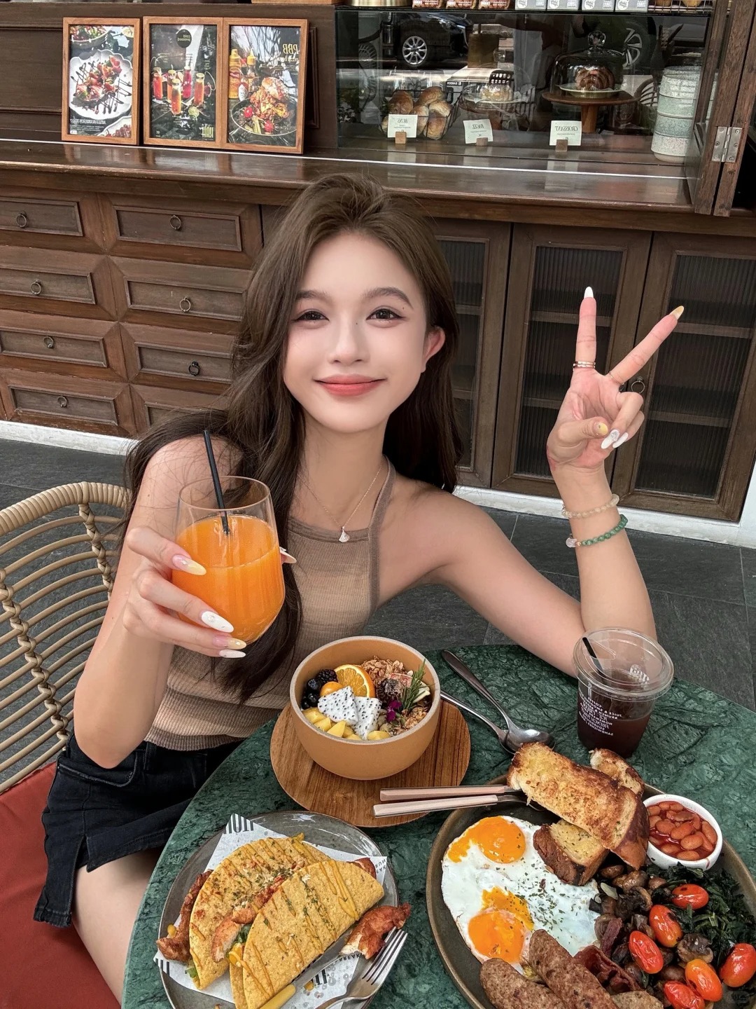 🇹🇭清迈/吃到了好吃的brunch
在清迈可以不用赶时间
感受静下来的生活?