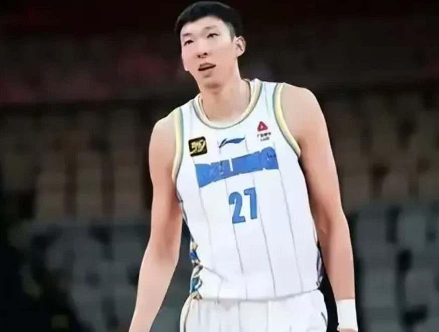 坚持支持周琦，不斗气，不冒尖，打出一般中锋水平就行，不受伤打完赛季才重要！