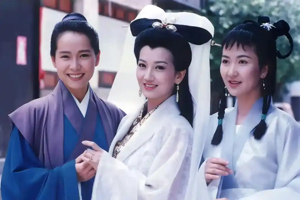 赵雅芝版的《新白娘子传奇》当年困扰着多少人的问题：明明那么多男星为何偏偏选一个女