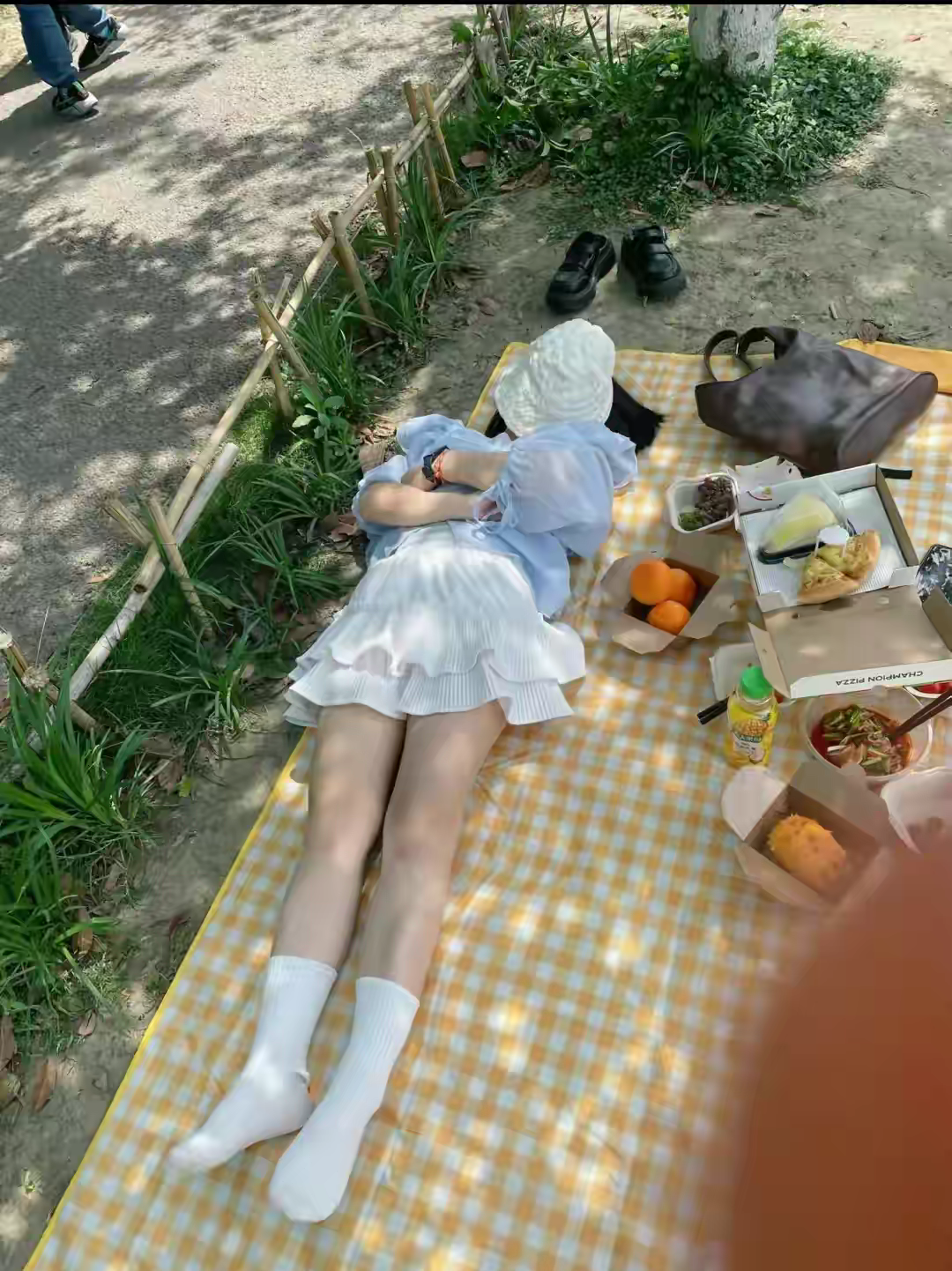家里推了个相亲对象微信我加，好，我加上了，聊了两个月左右吧，从加上微信每天都说话
