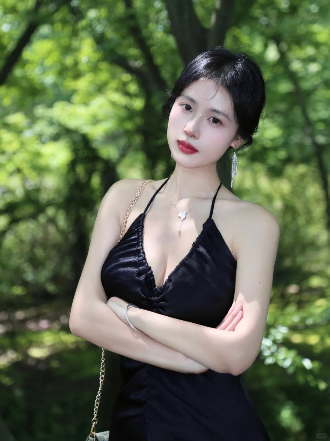 最近又流行什么“娇妻风”
最近看到有评论说我像煤老板的小娇妻，哈哈哈哈，网友真嘟