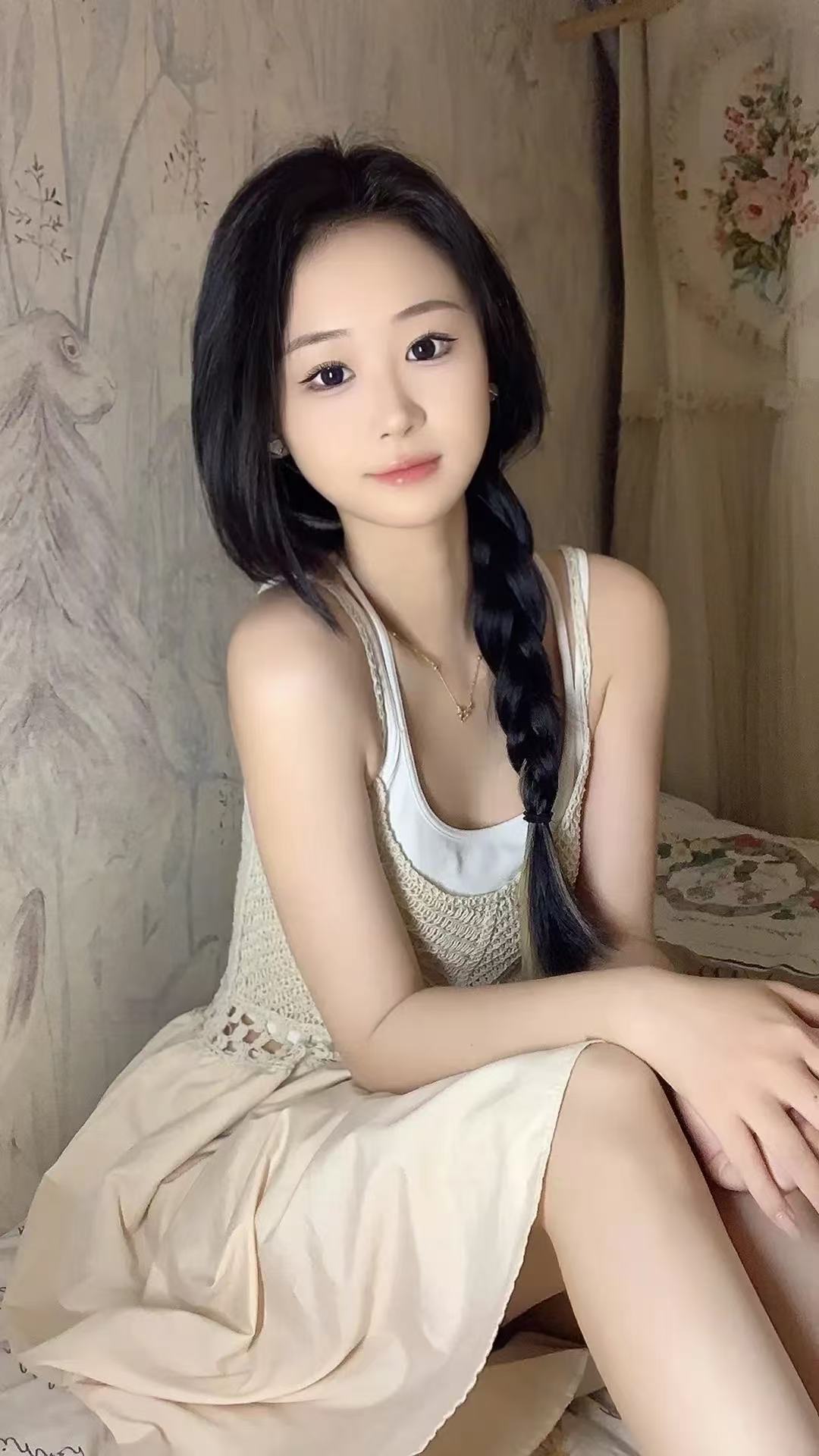 又是独守空房的一个周末，好无聊呀哈哈哈哈哈