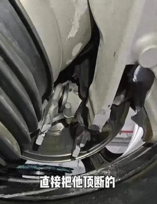 xiaomiSU7的“断轴”原因找到了！车主是个年轻人，驾驶车辆比较生猛，就是驾