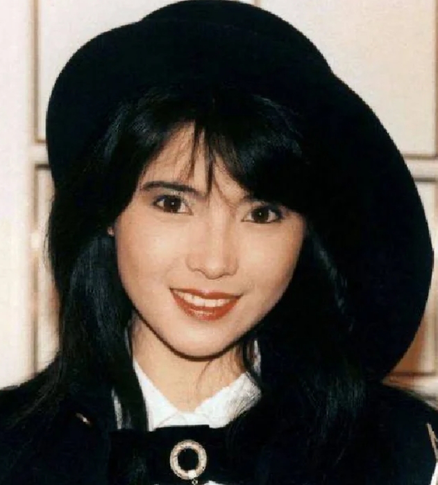 蓝洁瑛：有“靓绝五台山”的美誉