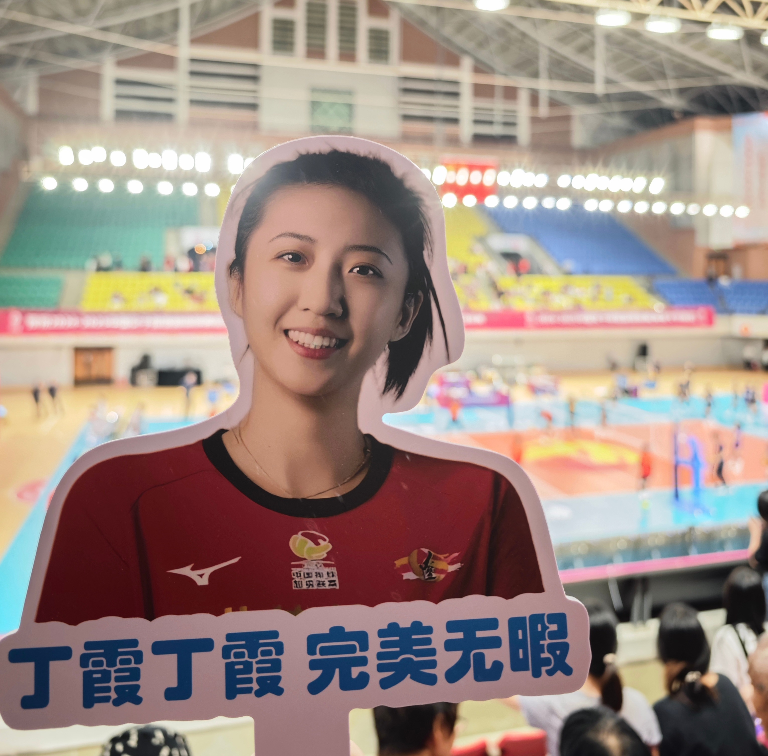 丁霞打疯了！辽宁女排客场3:2送给上海第二败