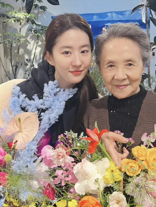 吴彦姝老师和刘亦菲的友情