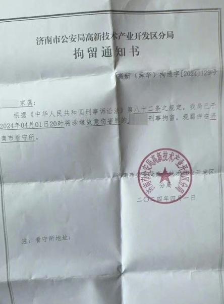 面对暴力不退让，法不能给不法让步。

掐脖子容易让人窒息而死，被掐脖子以后进行反