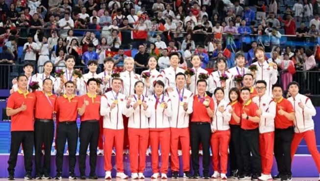 韩旭更新微博：今年我24岁，也是我在国家队的第6个年头，虽然年纪不算大但也是国家