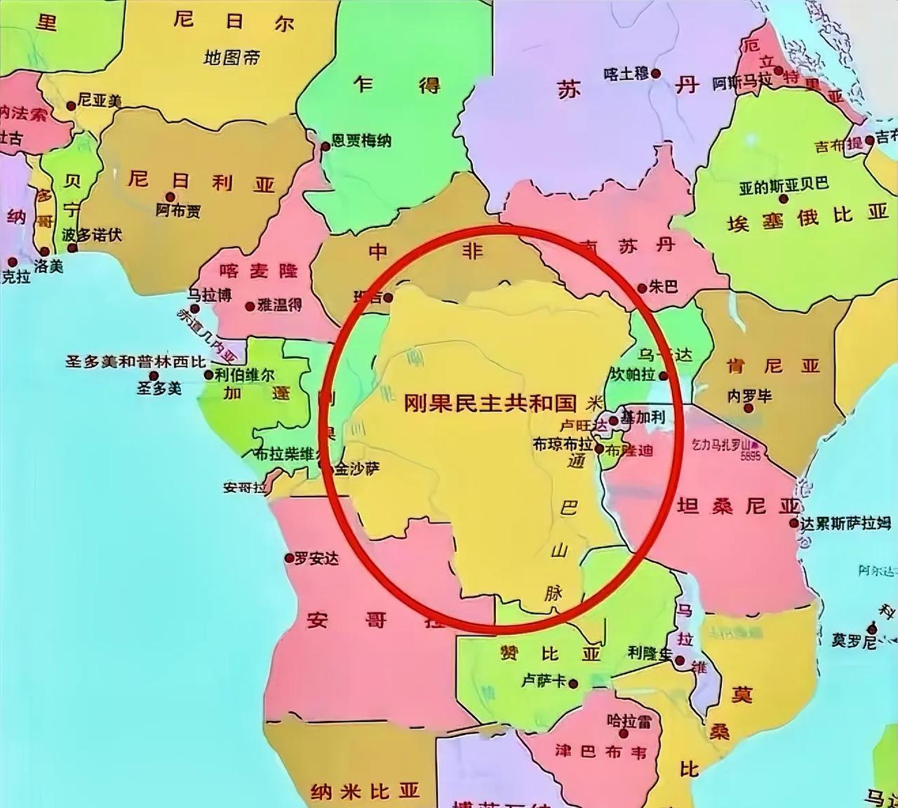刚果金竟然被卢旺达支持的那股“M23”势力，从内部撕扯得几乎四分五裂！这场景，简