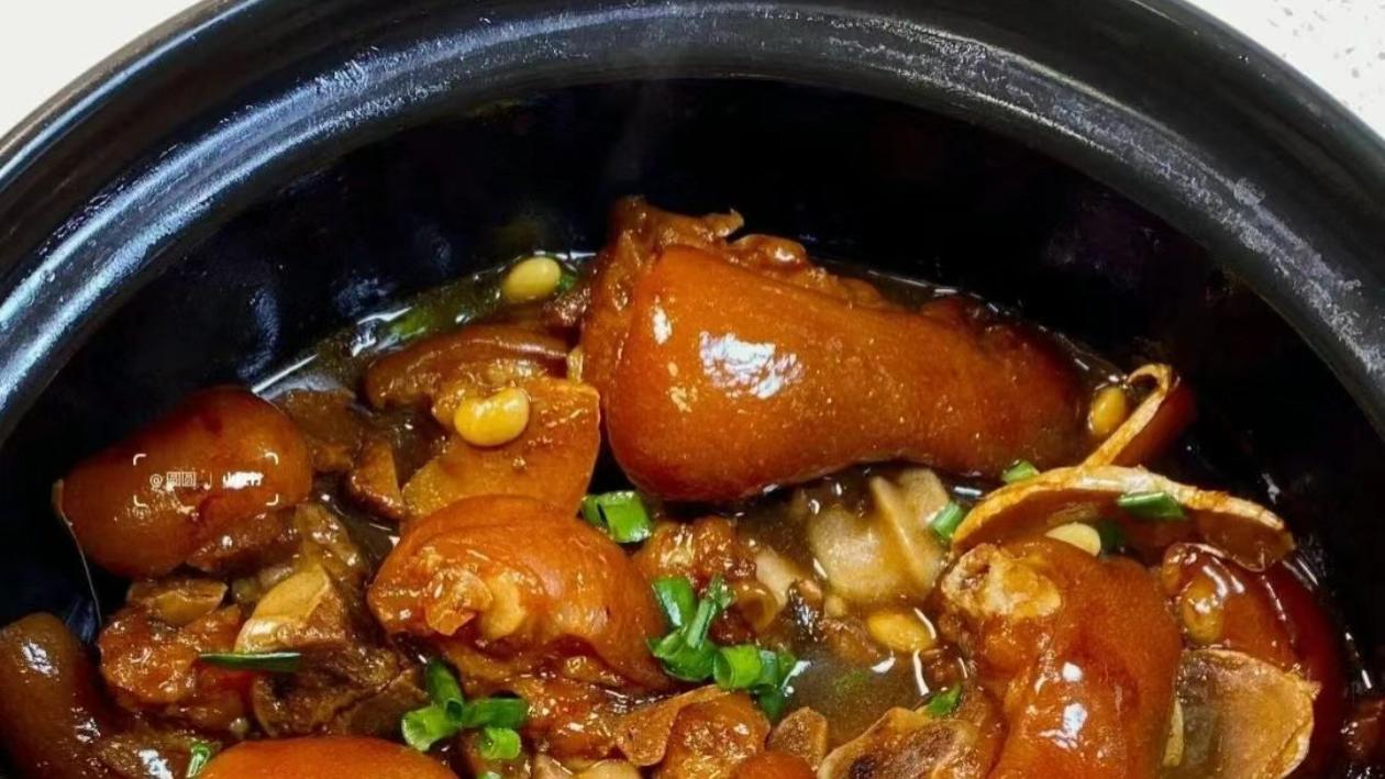 黄豆闷猪蹄超好吃，想天天吃，但有点费时间！！！