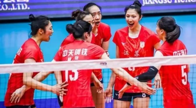 周页彤不比龚翔宇差，可为何总是上不了场。论进攻能力，其实周页彤一点也不比龚翔宇差