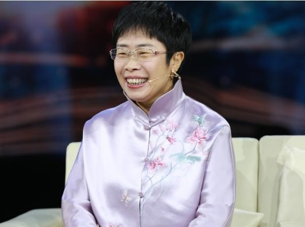 44岁蒙曼征婚只要能聊天的

                         