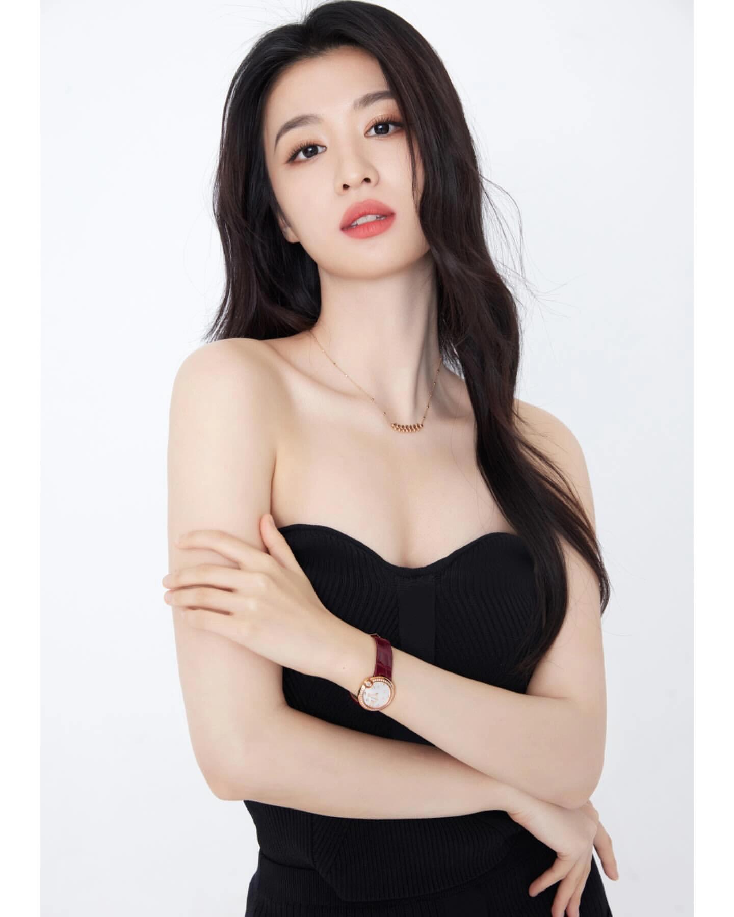 王楚然——兼具古典美