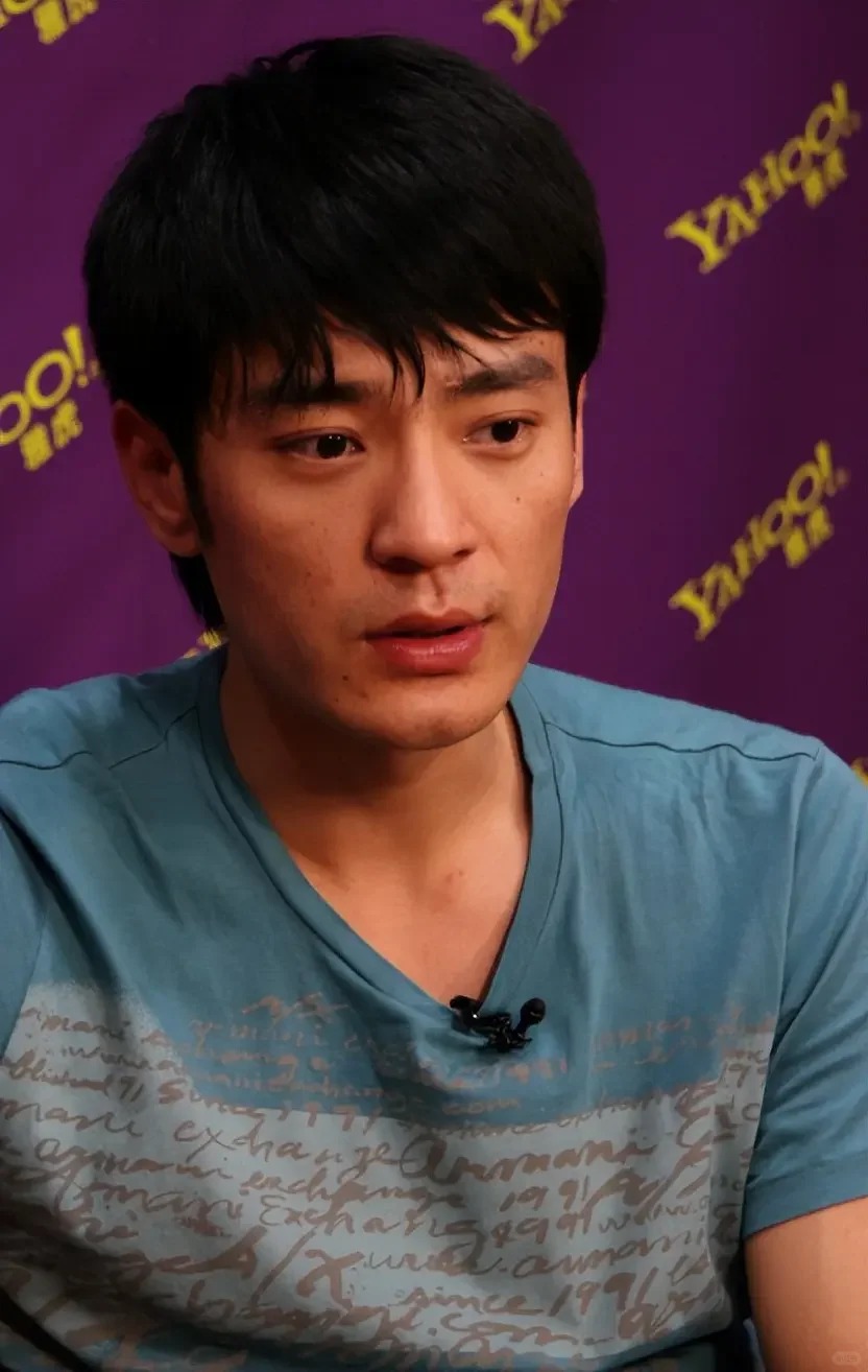 26岁和郝蕾隐婚，42岁再娶小10岁娇妻隋雨蒙，如今出演《小巷人家》被称绝世好男
