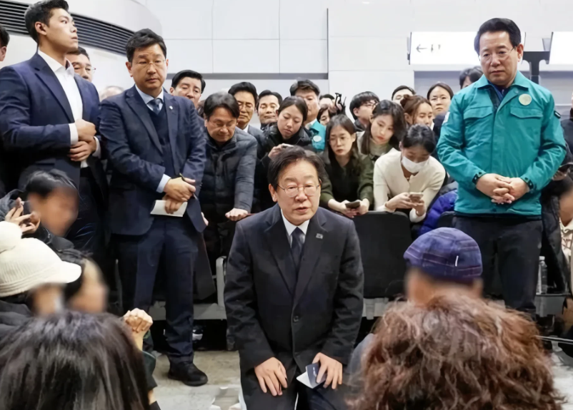 快讯！快讯！
韩国刚刚传来消息！
12月29日晚上8 点 50 分许，韩国在野党