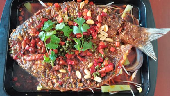 涮涮香家的烤鱼调料你就放心买吧，客人一吃一个不吱声！