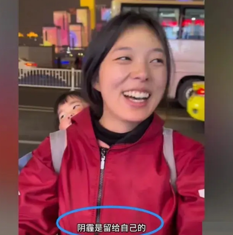 有网友表示不理解，28岁的宝妈林静有过2次婚姻，并且还是个网红，粉丝都有42万，