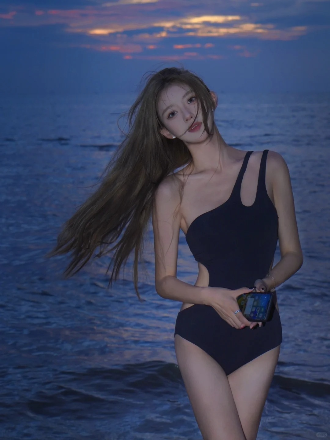 已经开始期待夏天了🌴
冬天太冷啦
好想回到夏天