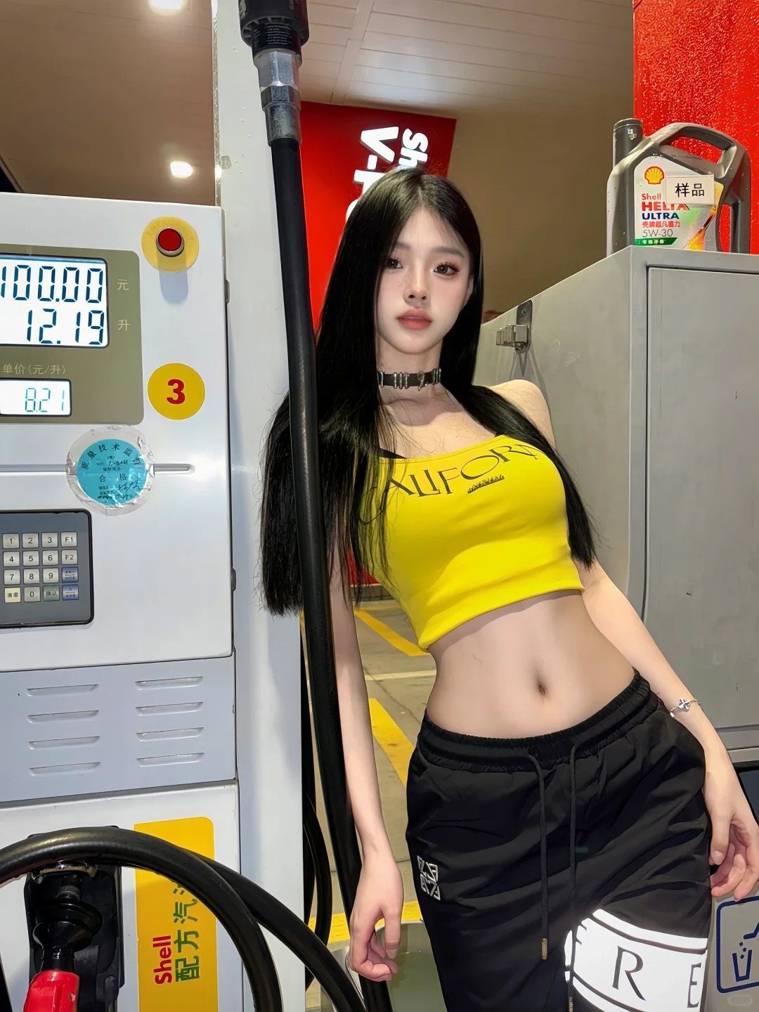 98加满吗？
一生要出片的女人之加油站拍照