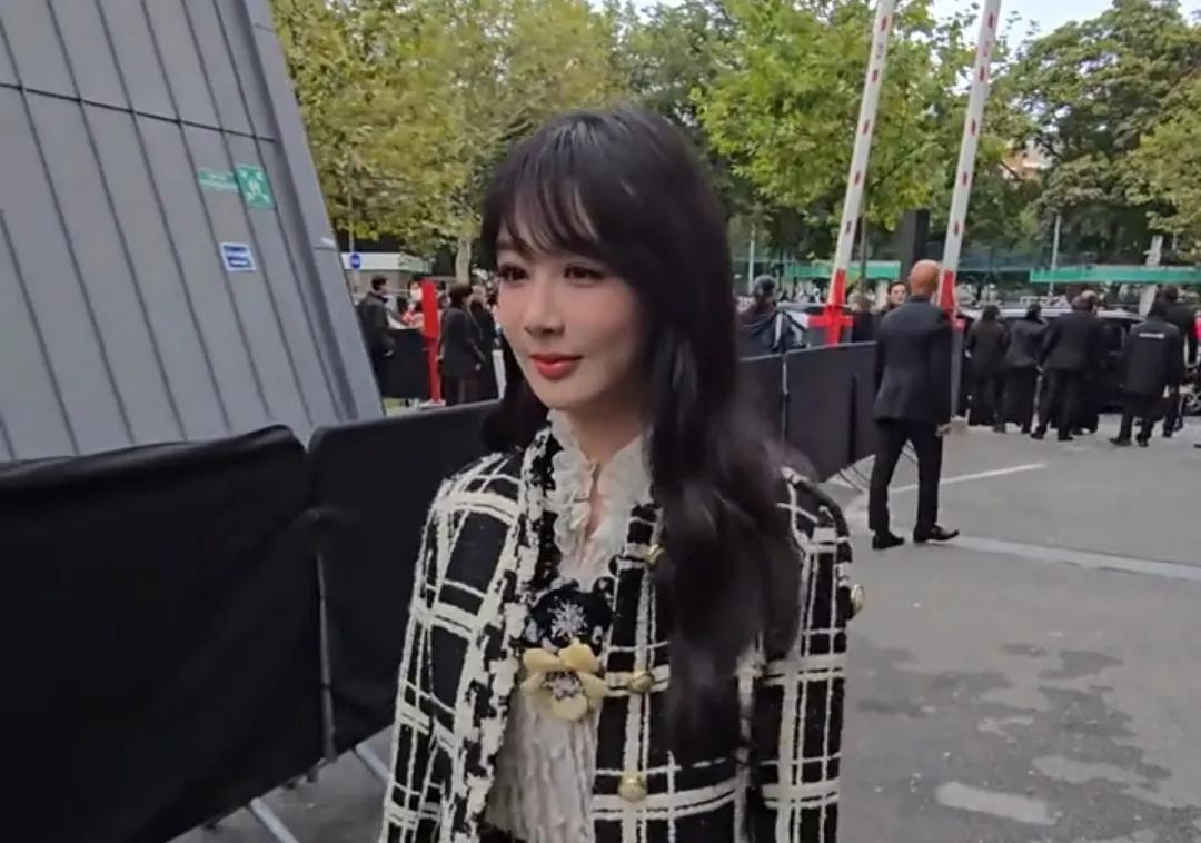 女大十八变，没人永远停留在小时候的模样，喜欢杨紫演的第一部剧，颜值剧情都是我喜欢