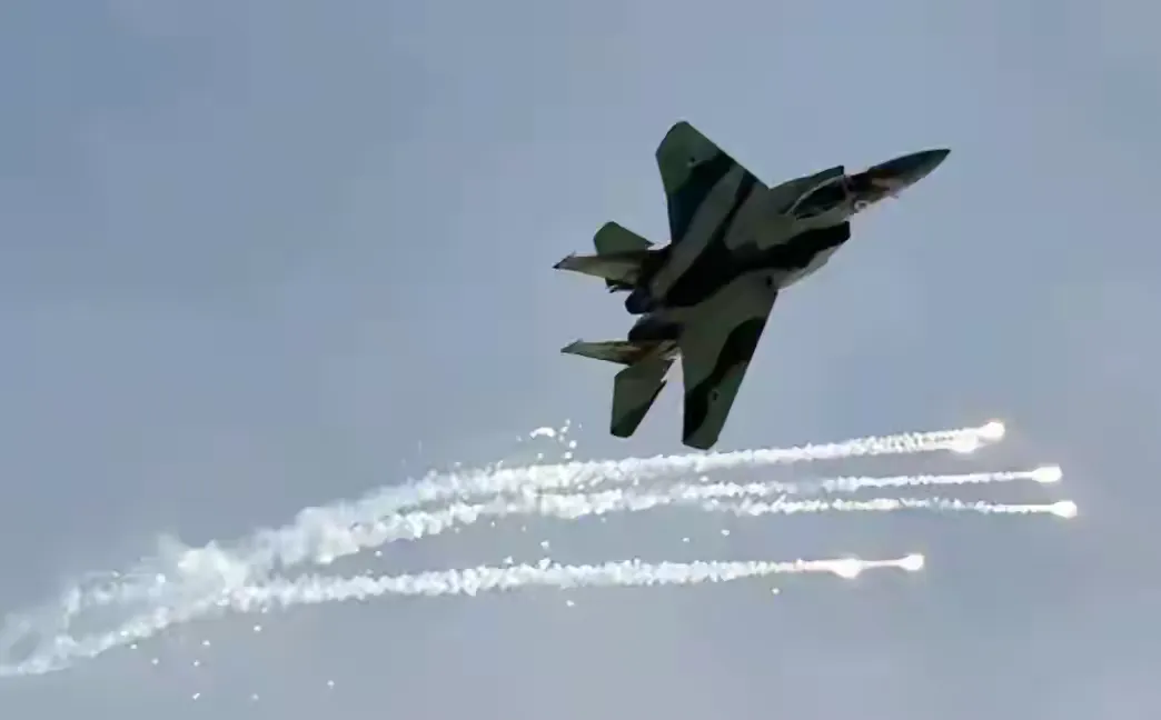 美军要下场：中东和欧洲必保其一。

1，伊朗一出事，中东就开打了。以色列肯定会反