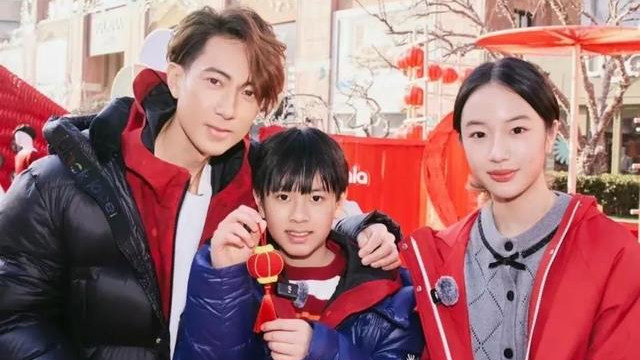 吴尊14岁女儿neinei近照曝光！完美继承父母基因，最美星二代！