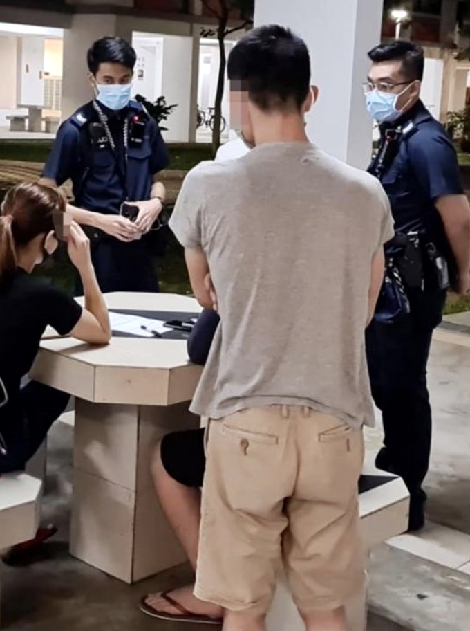 新加坡跨国老少恋，迎来狗血婚外姐弟情，一波三折堪比电影
