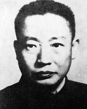 戴笠死前，毛人凤在军统一直扮演“老好人”，他的妻子向影心私下则对人说：“他心毒着