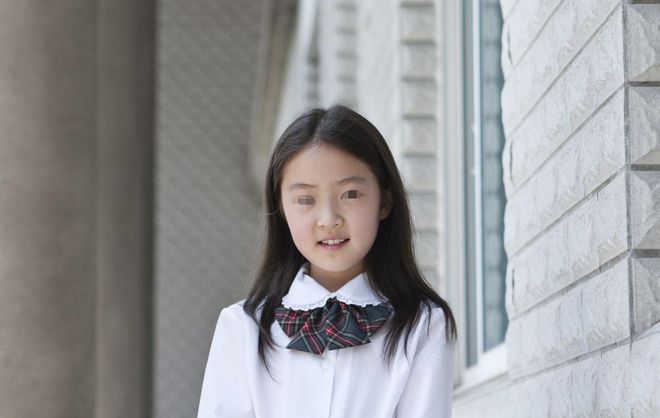 15岁少女独自产子背后：生父五年性侵，人性何存？