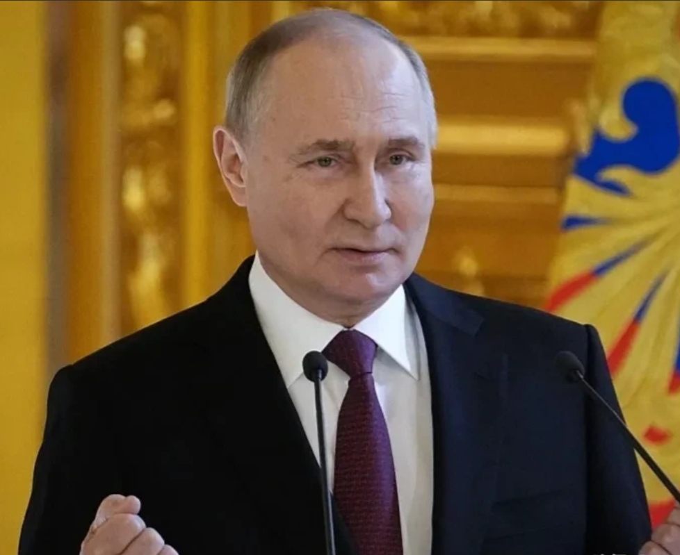 俄罗斯总统普京将于5月7日宣誓就职。

来看看他曾经的豪言壮语吧！

1、领土争