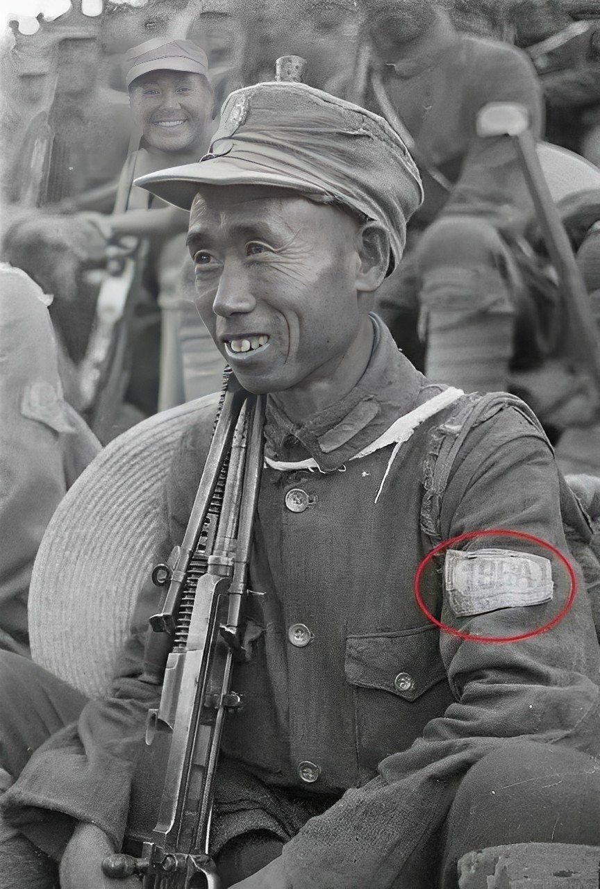1945年，八路军神枪手裴天来壮烈牺牲，享年55岁！
他曾靠一把狙击枪击毙了13