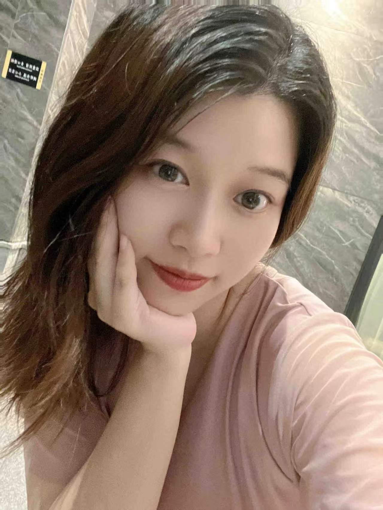 闺蜜说像追求她最少要有房子跟车子才行