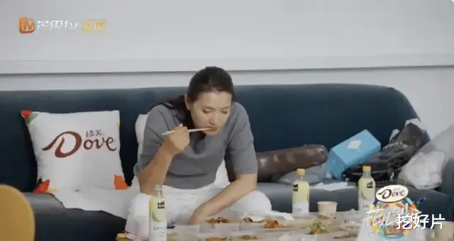 收手吧，“作精们”！《花少》吃独食，孤立前辈，内娱208万们毫无体面（花少是什么电视剧）-第5张图片-九妖电影