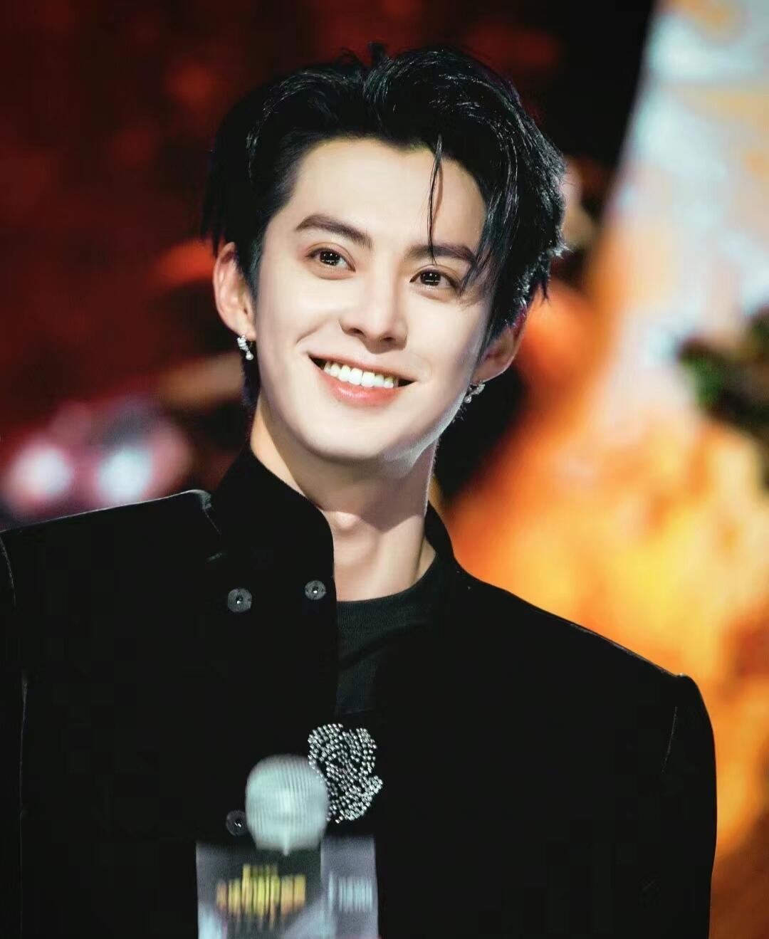 王鹤棣真是不拿我们当外人