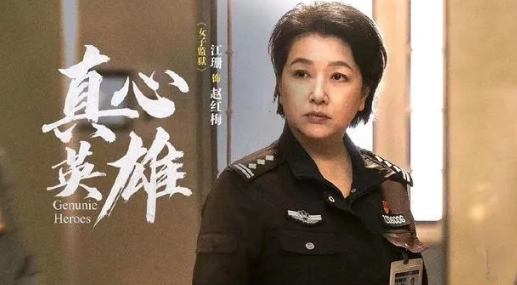 一边是《大奉打更人》成为腾讯2025第一部破30000剧集，被称为爆款，另一边则