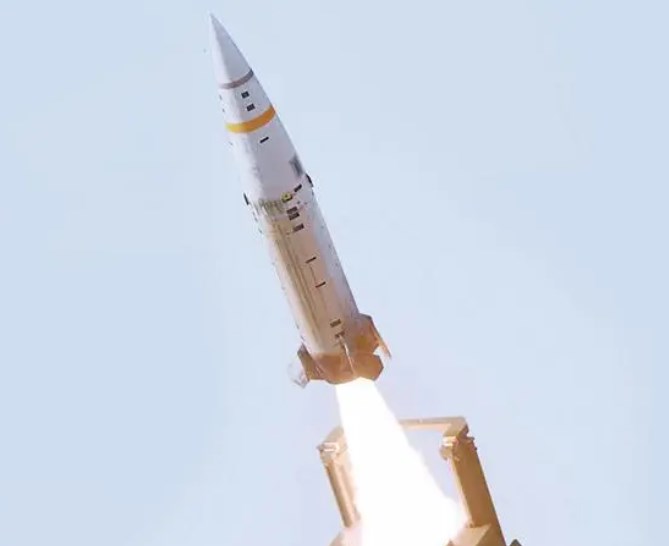 美将向乌提供远程导弹？克宫：俄将扩大建立“缓冲区”！4月24日，乌总统泽连斯基发