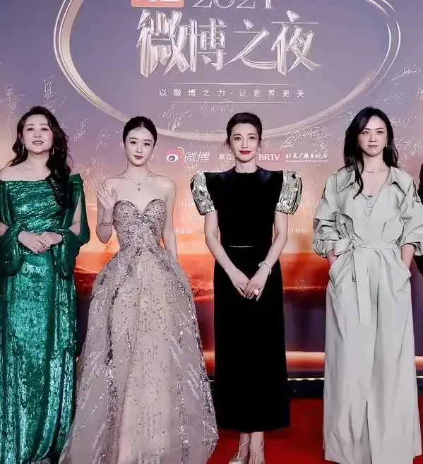 万万想不到，赵丽颖这次又没穿对衣服。