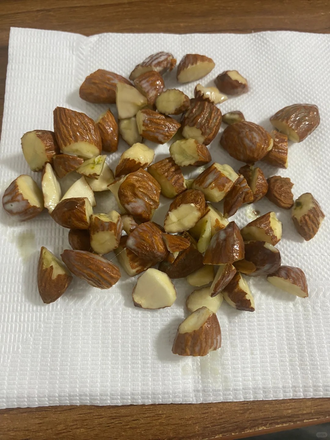 DQ是真DQ啊！！巴旦木不要钱！！！
周五了~买了杯DQ抹茶巴旦木~
吃出来这么