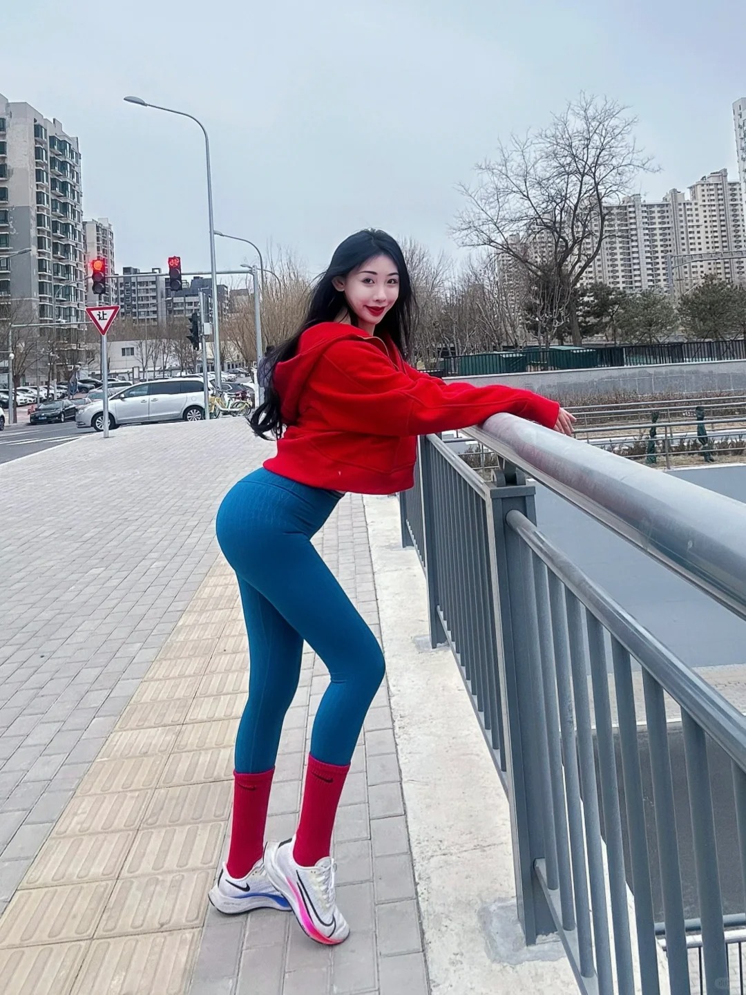 今天大年初五迎财神和情人节居然赶在一天了耶！
真是好上加好！
喜上加喜！
愿我们