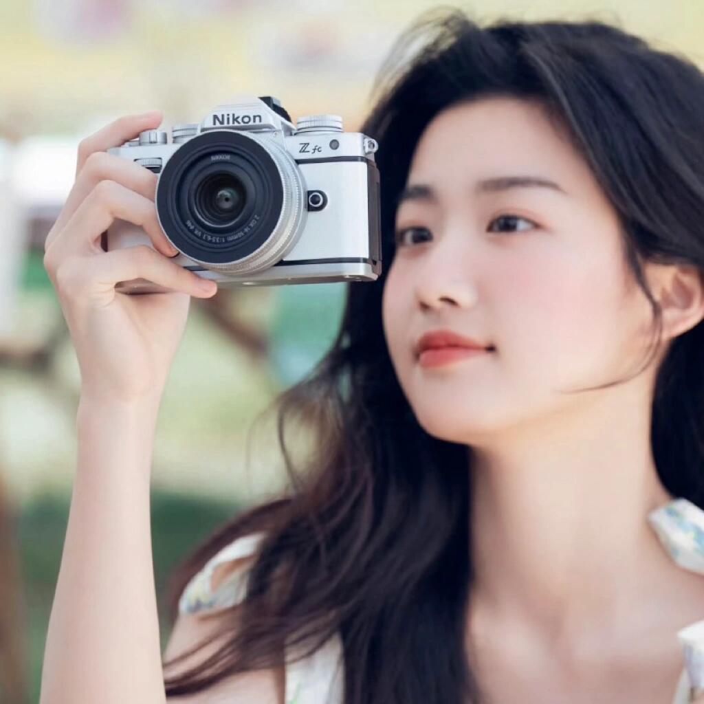 卢昱晓”淡颜系天花板“