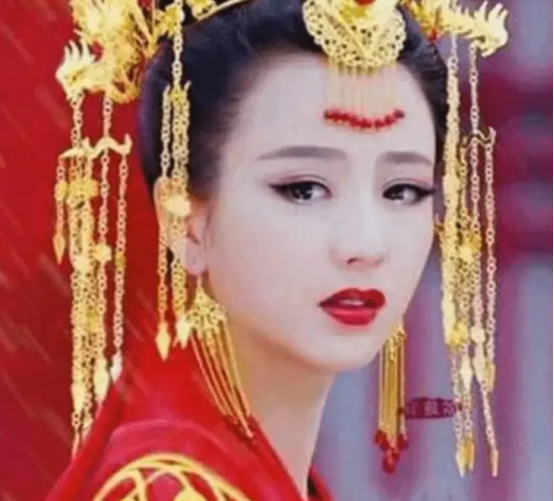 王嬿：汉室兴衰中的坚守与悲怆